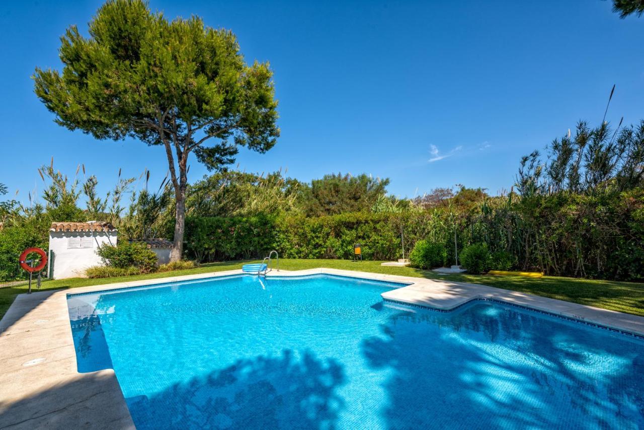 Wintowinrentals Townhouse, Pool & Beach Марбеля Екстериор снимка