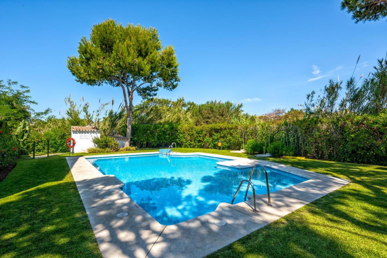 Wintowinrentals Townhouse, Pool & Beach Марбеля Екстериор снимка
